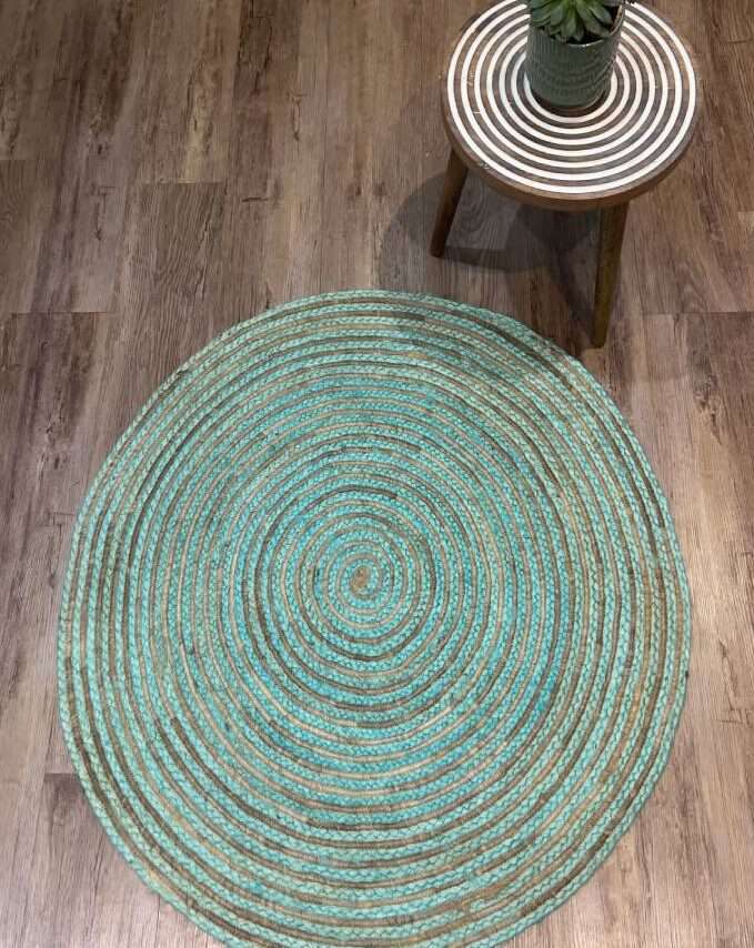 Hand Braided Jute Blue Round Front Area Rug